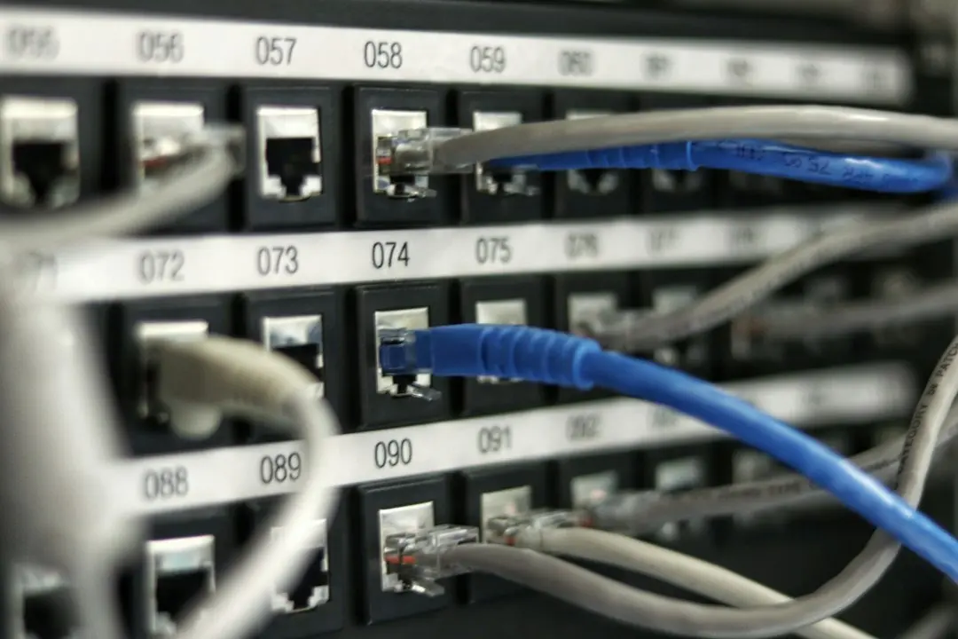 Pi Network’s Value Slides Toward $0.08 as Technical Indicators Signal Further Decline